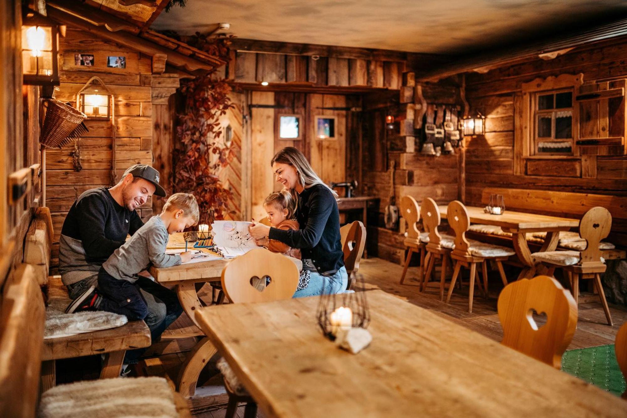 Hotel Alpenstueble Appartements Mittelberg Eksteriør bilde