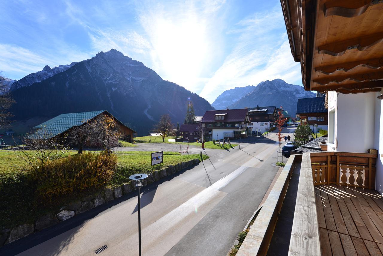 Hotel Alpenstueble Appartements Mittelberg Eksteriør bilde